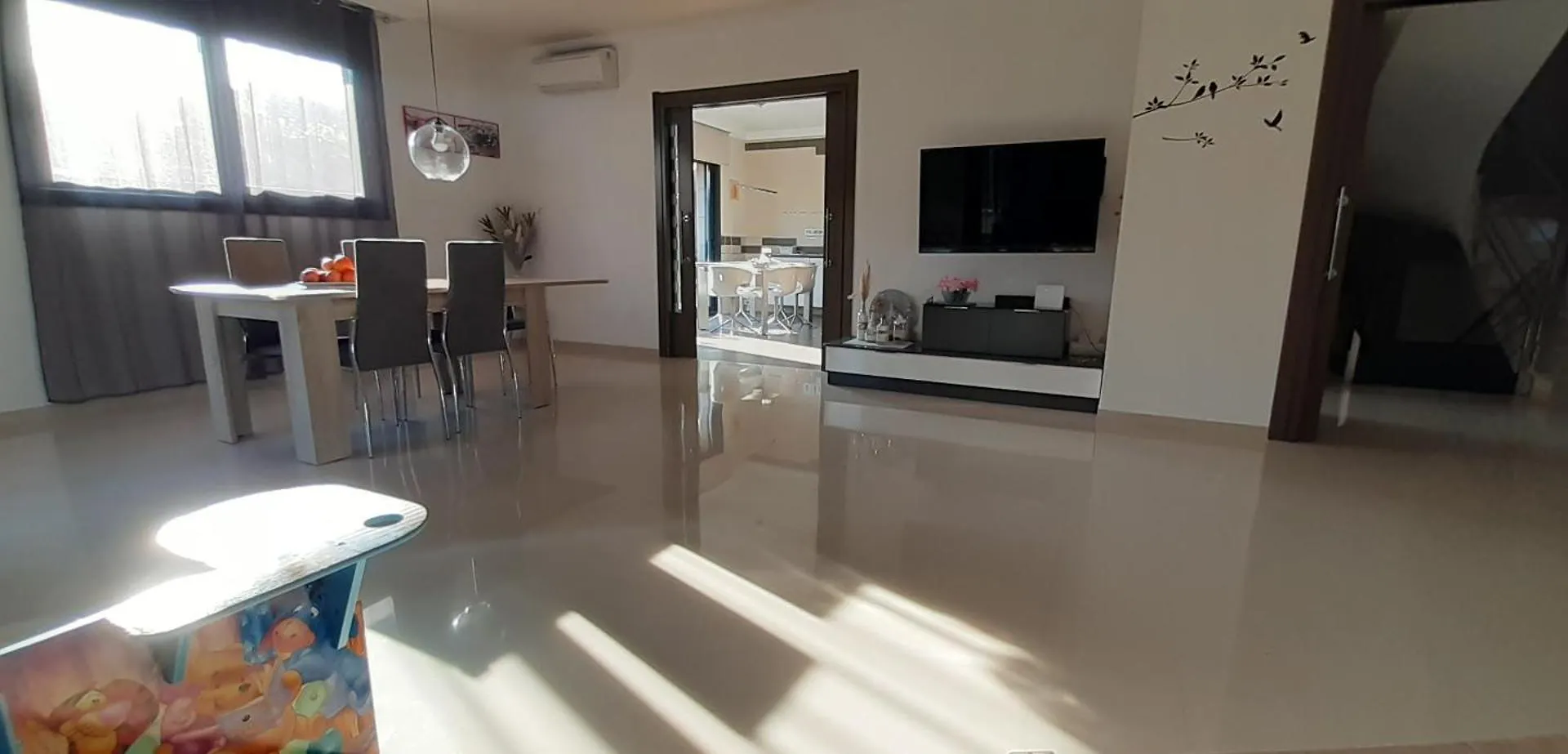 Chalet De Lujo Con Jardin, Piscina Y Aparcamiento Todo Privado. Salou